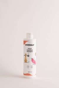 Champ&uacute; natural repelente de insectos