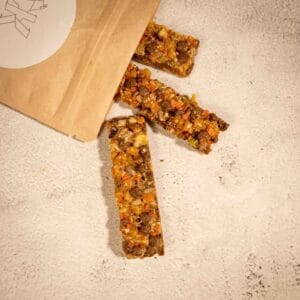 Barrita energética para perros, de pollo, fruta y verdura – snack natural y saludable